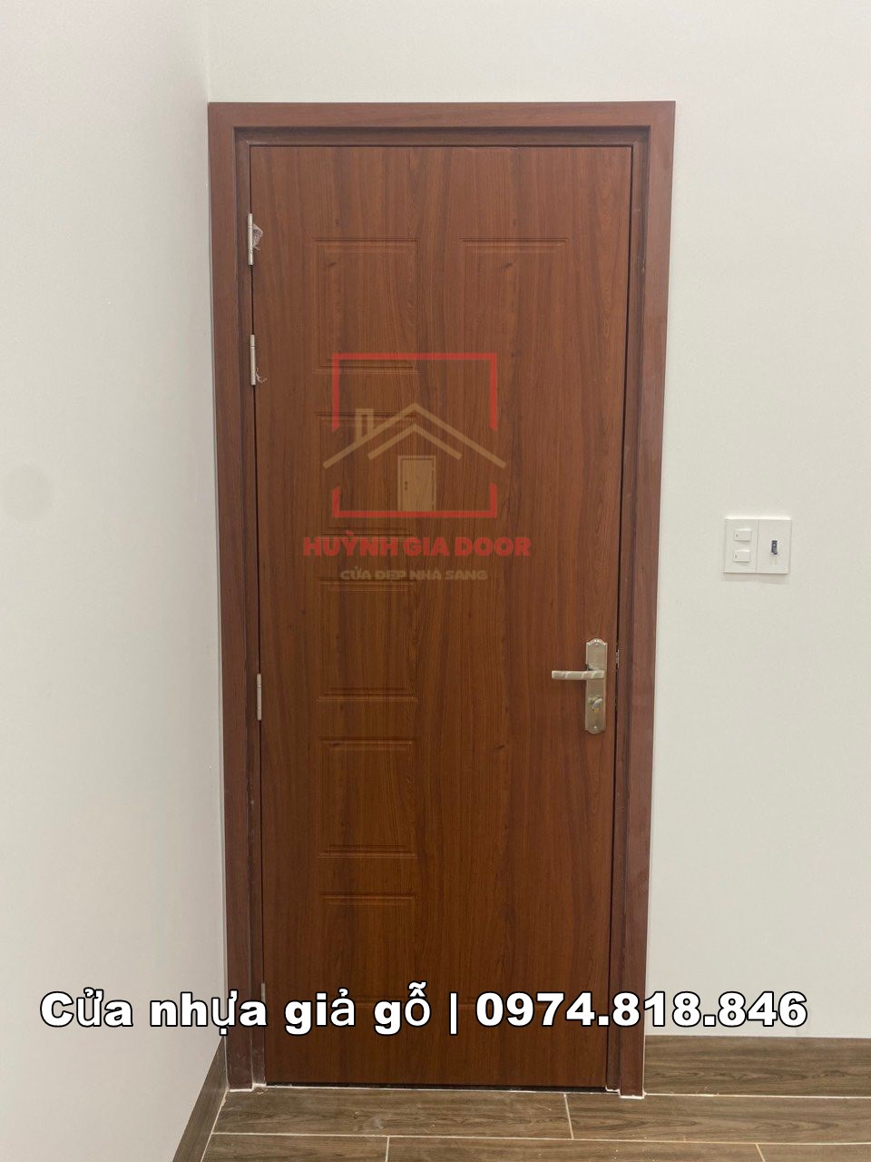 Giá cửa nhựa tại Hóc Môn