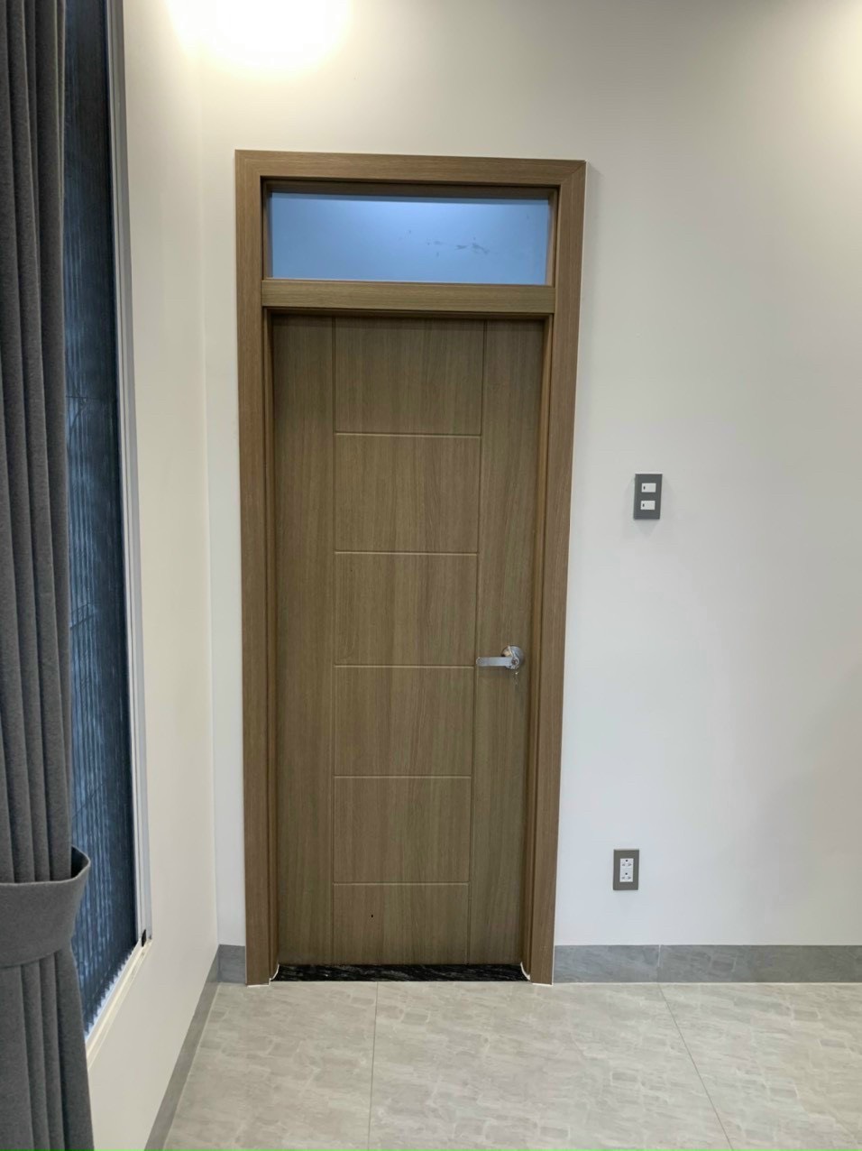 Giá cửa nhựa ABS Hàn Quốc tại Quận 10