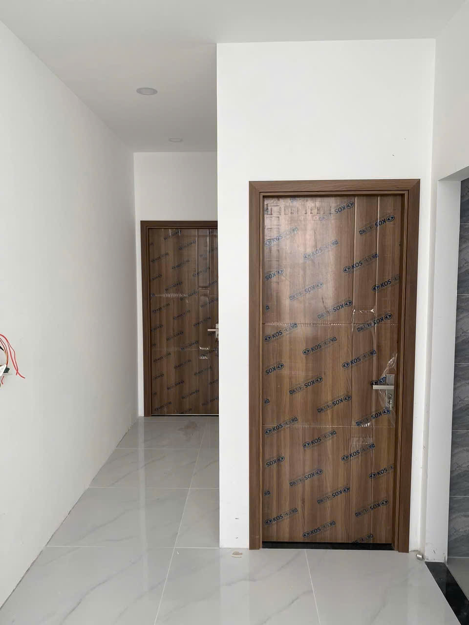 Cửa nhựa ABS Hàn Quốc tại Bình Tân