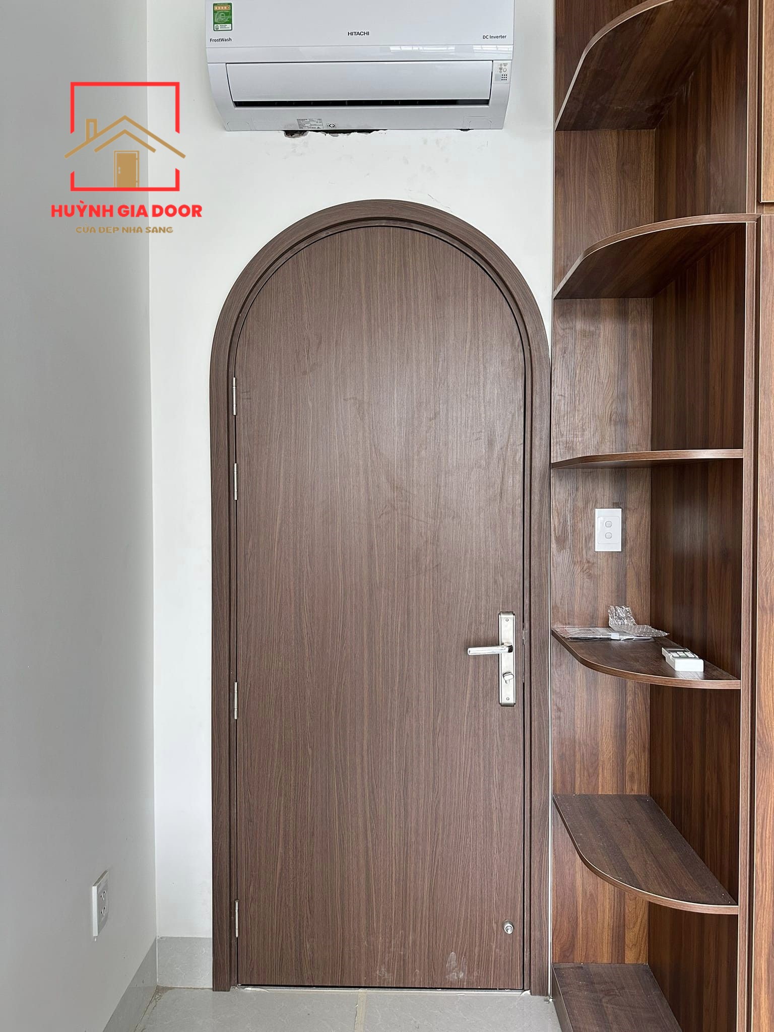 Cửa nhựa giả gỗ tại Long An