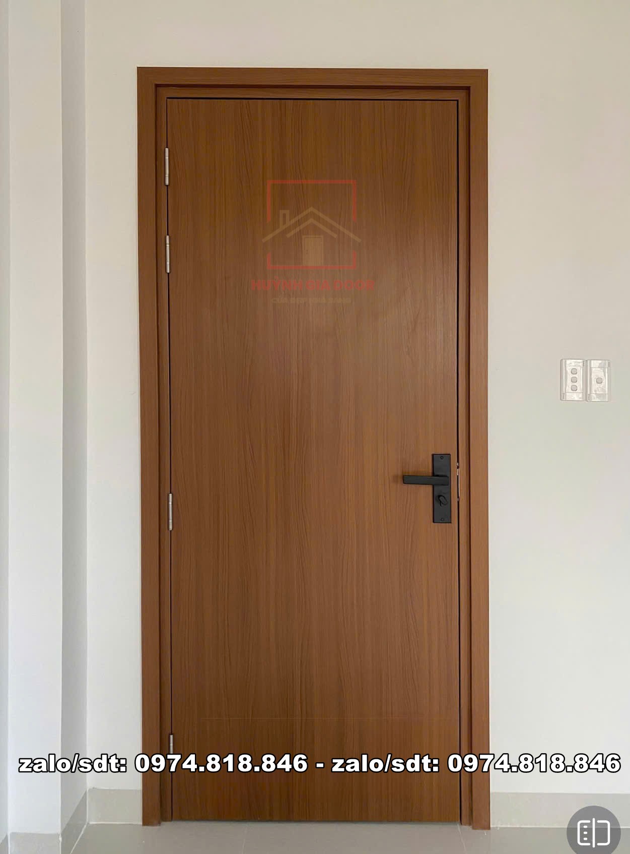 Giá cửa nhựa Composite tại TPHCM