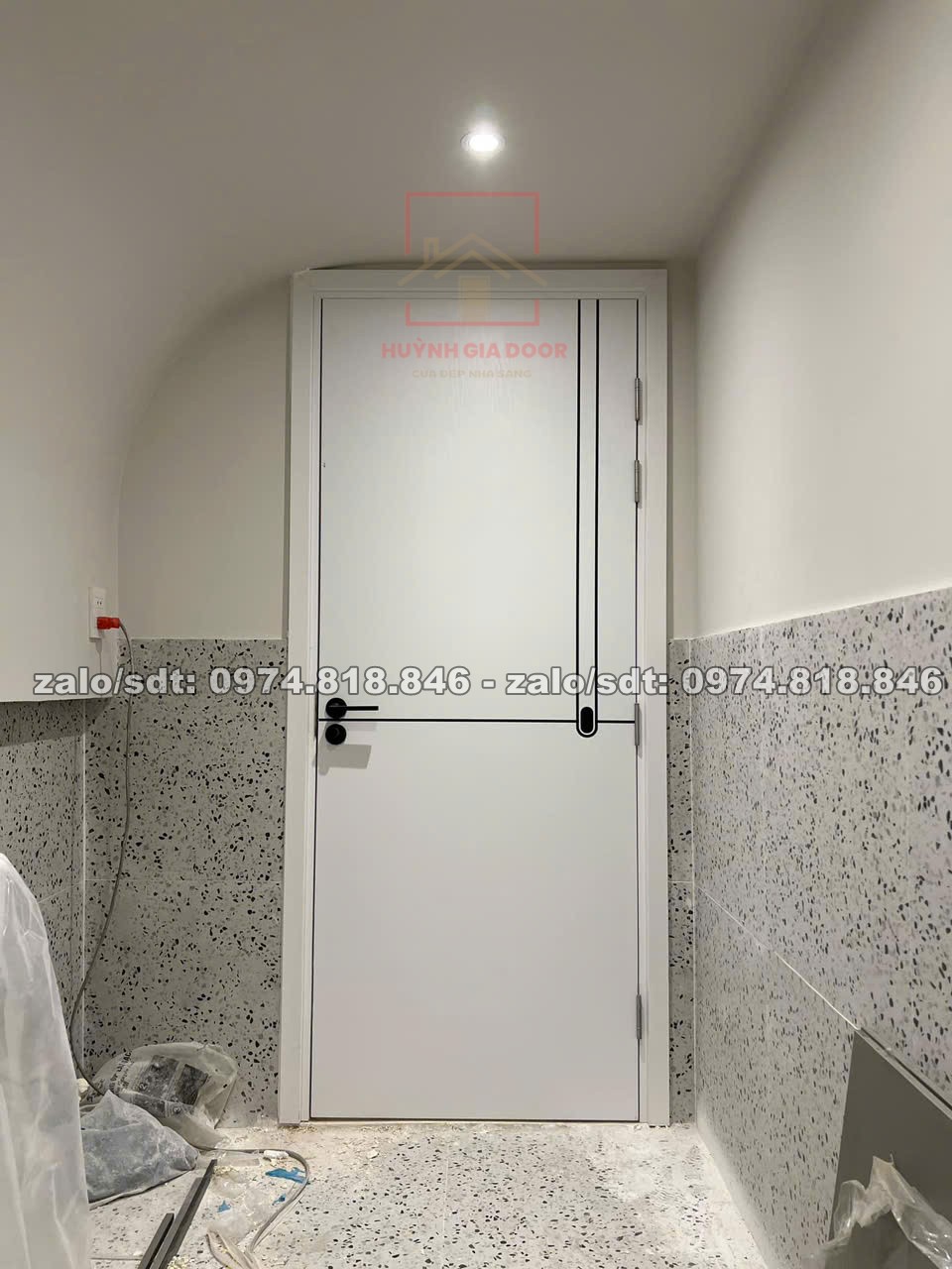 Giá cửa nhựa Composite tại TPHCM